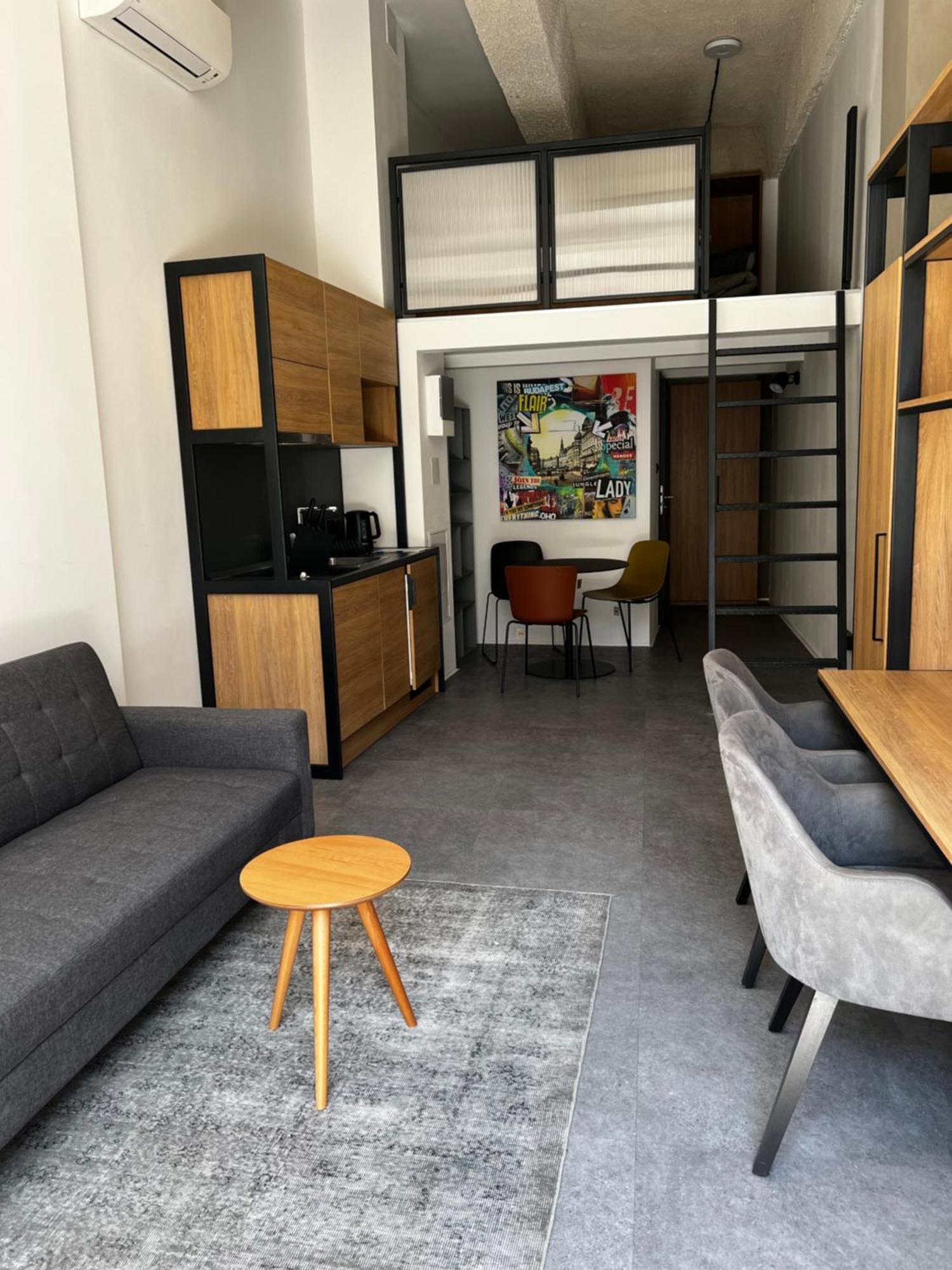 Apartmanhotel In *